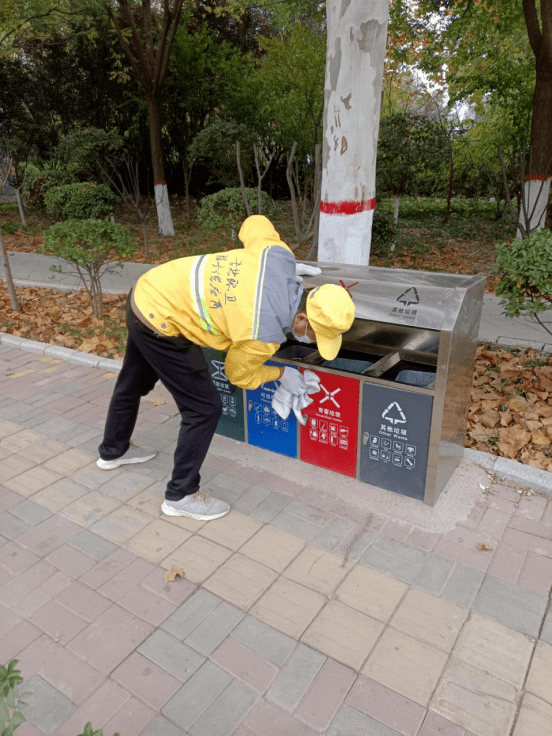 道路清掃保潔服務(wù)方案詳解，為聽眾朋友們提供專業(yè)清潔服務(wù)